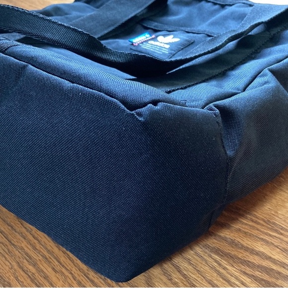 Adidas Originals Tote Bag - Picture 3 of 9